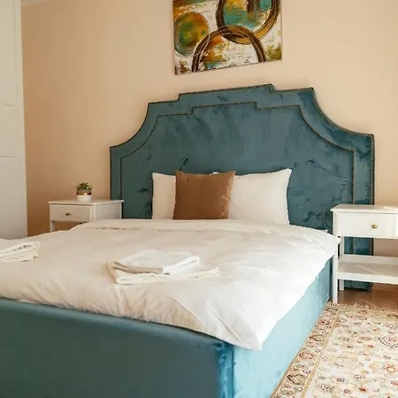 Apartment Piata Unirii - Old Town - 2br Bucharest